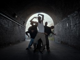 Reach di Billy Boyd Cape - Still