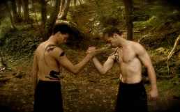 Una tribù che danza