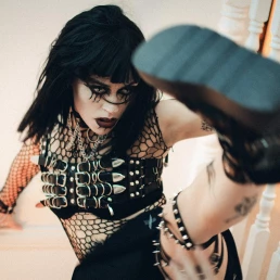 Hip-Hop-Puree-R.Renshaw